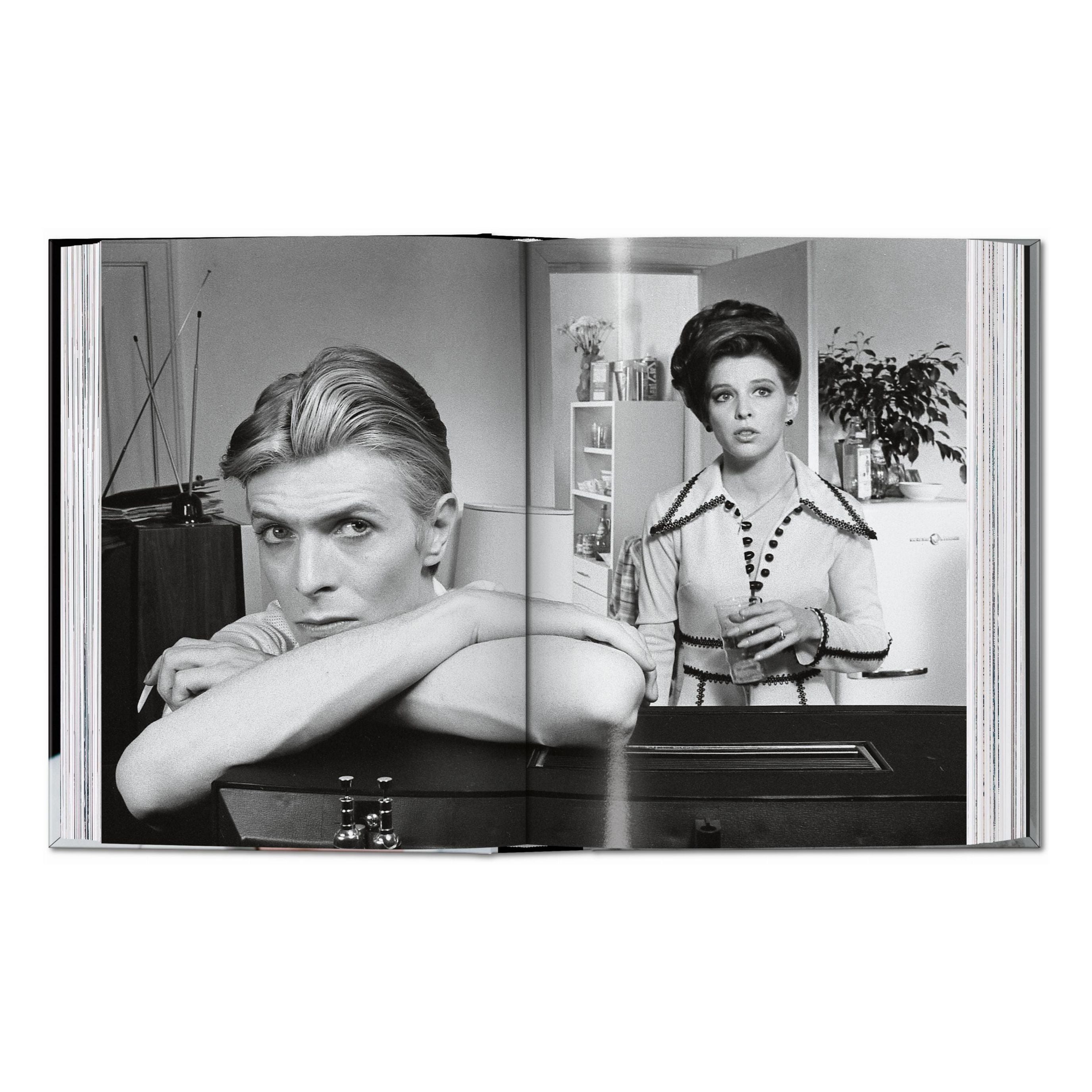 DAVID BOWIE. The Man Who Fell to Earth - Plastic Books