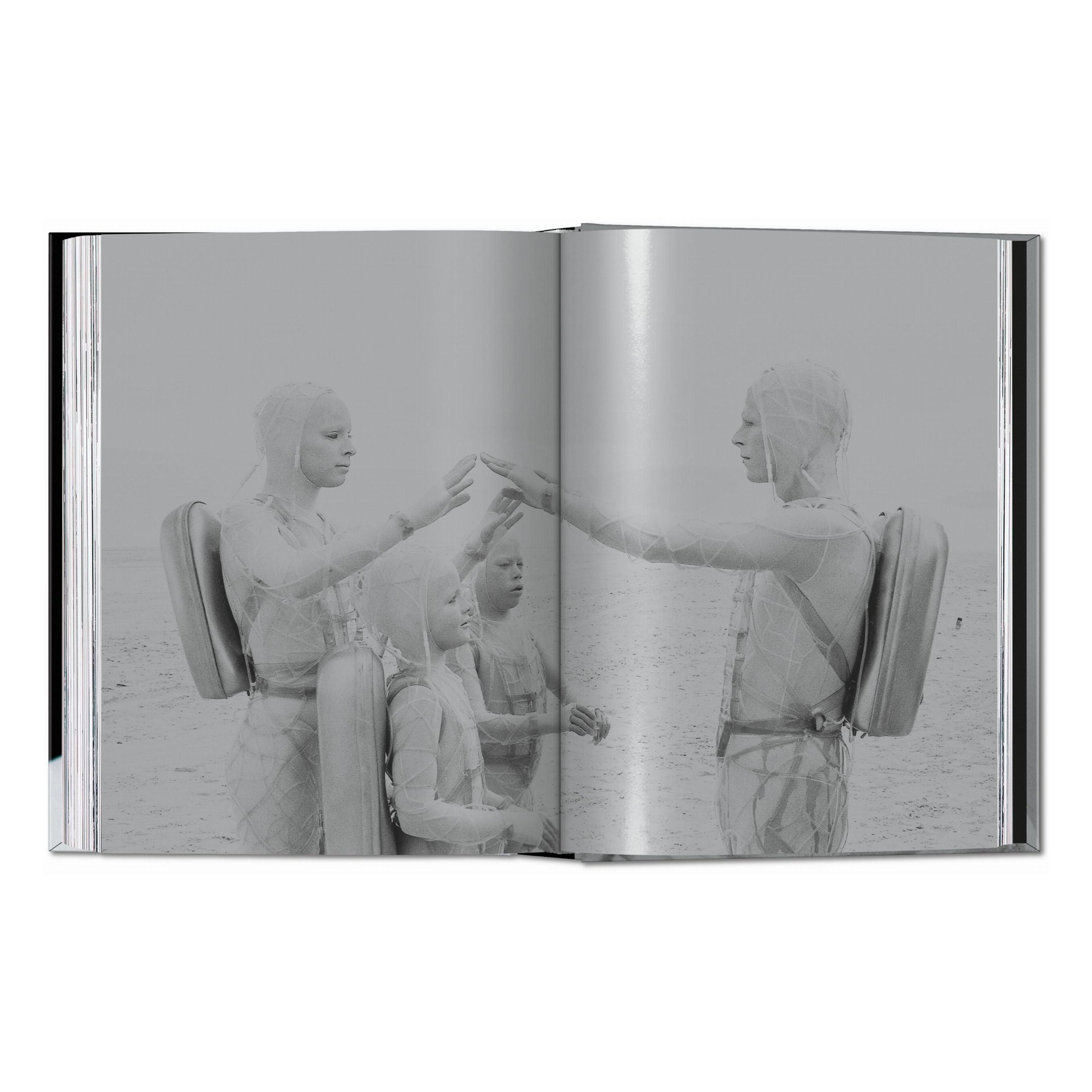 DAVID BOWIE. The Man Who Fell to Earth - Plastic Books